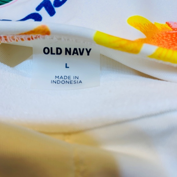 Old Navy One Piece Swimsuit Womens Large White Tropical Fish Food Novelty Print - Picture 13 of 15